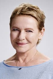 Dianne Wiest as Susan