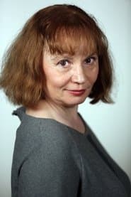 Ana Ciontea dans le rôle de Aunt Ofelia