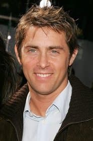 John Gatins dans le rôle de Scott