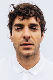 Alex Nevsky dans le rôle de Self