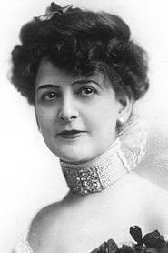 May Robson dans le rôle de Dolly Todhunter