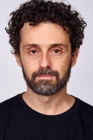 Rodrigo Bolzan في دور Professor 1