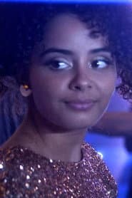 Fleur Lafosse as Mia