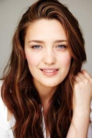 Tess Haubrich dans le rôle de Torquel