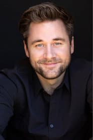 Luke Benward as William Cloud