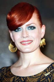 Ana Matronic dans le rôle de Herself