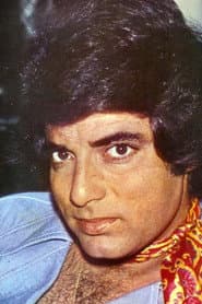 Mahendra Sandhu في دور Agent Vinod
