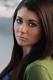 Amy Zenone في دور Suzy