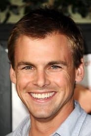 Tommy Dewey dans le rôle de Trip