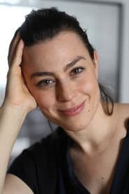 Ruth Rosenfeld dans le rôle de Sabrina