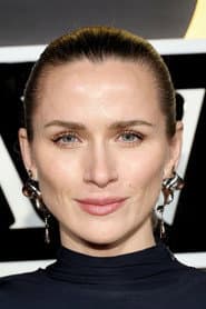 Shantel VanSanten dans le rôle de Christine Webb