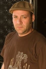 Jason McHugh dans le rôle de Frank Miller