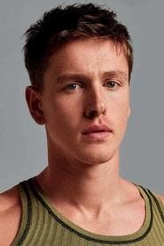 Harris Dickinson dans le rôle de Nathan