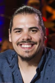 Érik Caouette dans le rôle de Self
