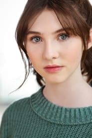 Madelyn Grace في دور Phoenix