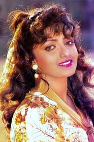 Shanti Priya dans le rôle de Maina