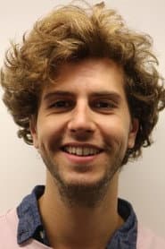 Lars Brinkman dans le rôle de Enno