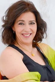 María Bouzas as Nai