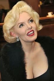 Suzie Kennedy dans le rôle de Marilyn Monroe