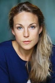Aurélie Vaneck في دور Myriam