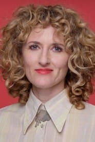 Amber Sealey dans le rôle de Call Center Supervisor