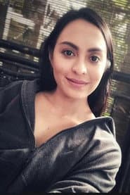 Sara Ali في دور Noreen