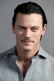 Luke Evans في دور Vlad Tepes / Dracula