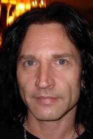 Eric Singer dans le rôle de Catman (voice)