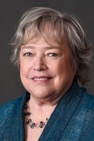 Kathy Bates dans le rôle de Maime Trotter
