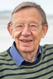 Hark Bohm as Doctor