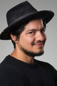 Leynar Gomez dans le rôle de Félix