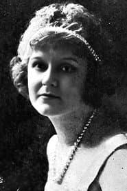 Mae Gaston as Betty Graham