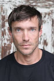 Christoph Luser في دور Rafael Dorner