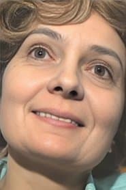 Natalie Perrey في دور Frédéric's Mother