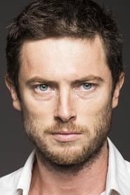 Henry David dans le rôle de Self