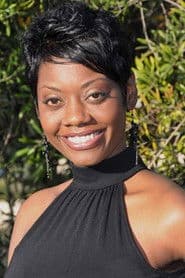 Lori Campbell dans le rôle de VA Nurse