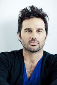 Éric Robidoux في دور Steve