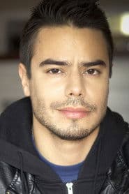 Francisco Ramos في دور Carl