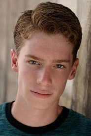 Jake Karlen dans le rôle de Young Bully #3