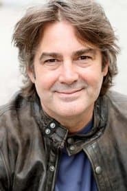 Stephen Caffrey dans le rôle de Fuzzy
