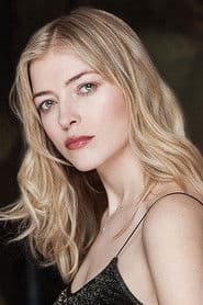 Eva Link as Nikki