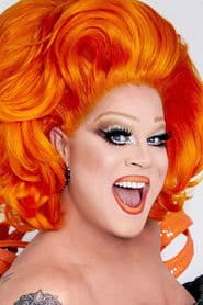 Nina West dans le rôle de Narrator (voice)