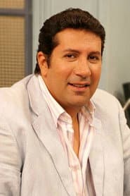 Hani Ramzy as Mahmoud