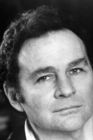 Stephen Joyce dans le rôle de Detective Taylor