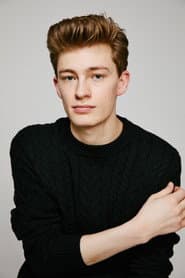 Braxton Fannin في دور Michael's Sitcom Older Brother