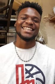 Laye Fodé Traoré dans le rôle de Self : Baker