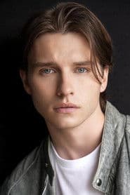 Dylan McEwan as Curly Stooge
