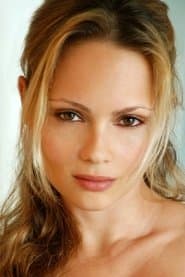 Beatrice Rosen as Dory