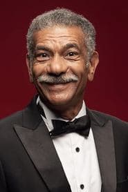 Sayed Ragab as Omda