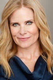 Audrey Walters dans le rôle de Realtor